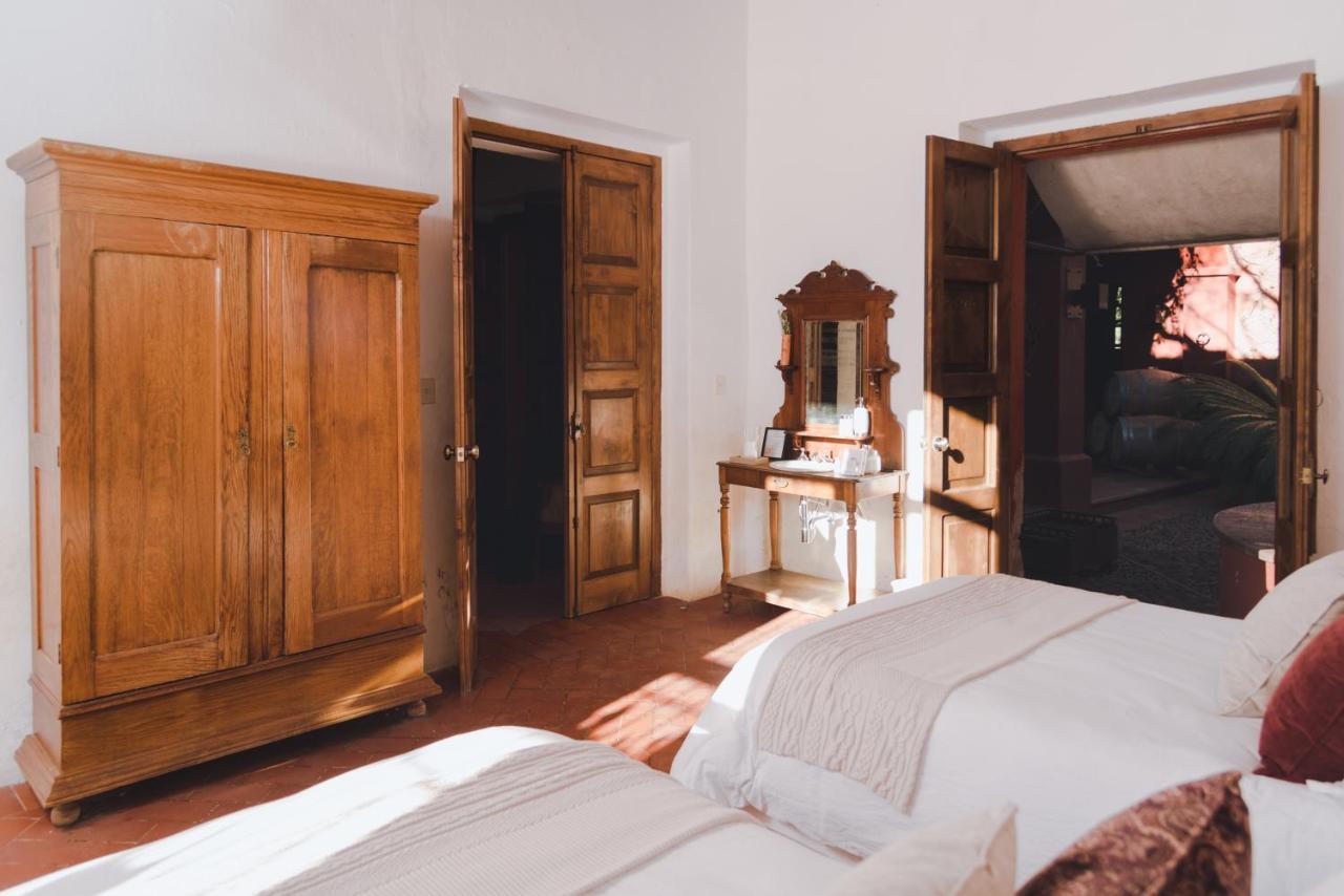 Puerta Del Lobo Villa Queretaro Room photo