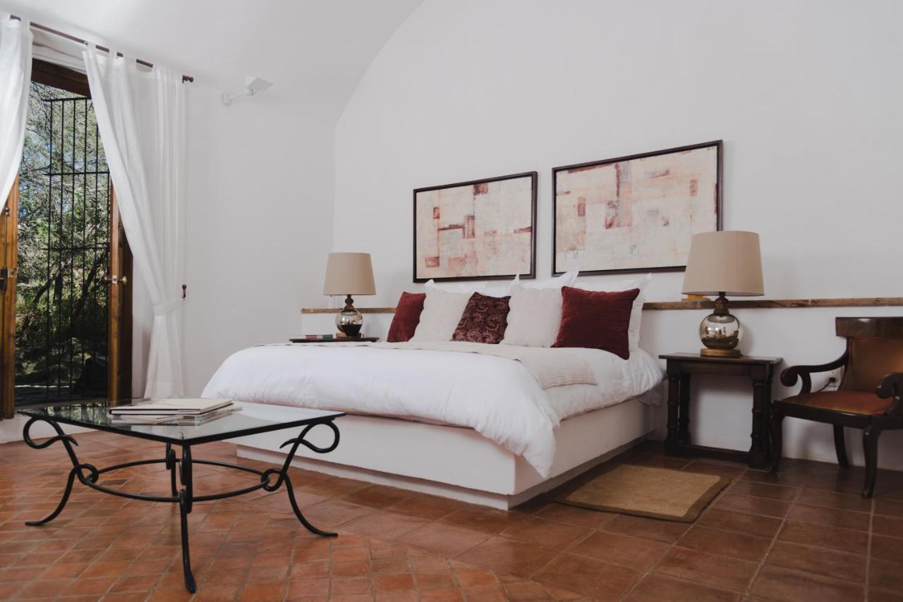 Puerta Del Lobo Villa Queretaro Room photo