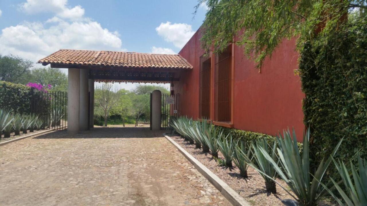 Puerta Del Lobo Villa Queretaro Room photo